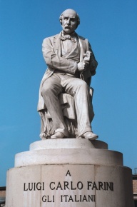 Monumento a Luigi Carlo Farini
